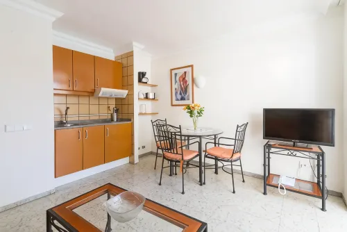 Apartamentos Amazonas - 2-Star