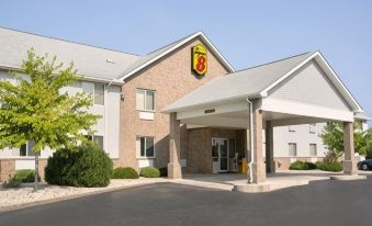 Super 8 by Wyndham Adrian