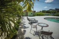 Hiso Place Hotel - piscina