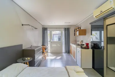 Modern Studio in Condominium with Pool in Floripa - Ask  호텔