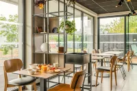 ibis Bordeaux Nord Carbon Blanc Hotels in Asques