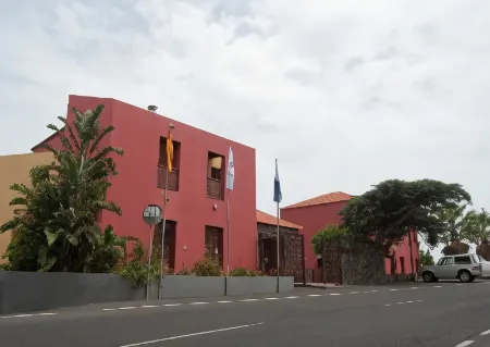 Hotel Villa El Mocanal Отели в г. Исла де Иерро