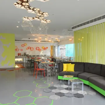 The Lime Boutique Suites, Hyderabad Отели рядом с достопримечательностью «Конгресс-центр Cyber»