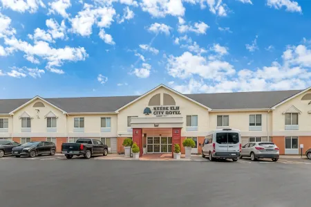 Keene Elm City Hotel, Ascend Hotel Collection