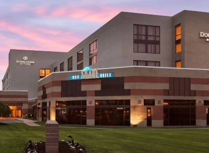 더블트리 바이 힐튼 브래들리 인터내셔널 에어포트