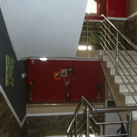 Wise Penny Suites and Spa-Guest Room
