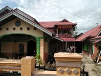 Penginapan Reska Syariah Hotel a Kasang