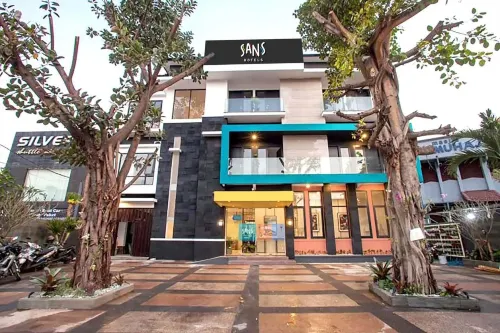 Sans Hotel Fiffa Premiere Malang