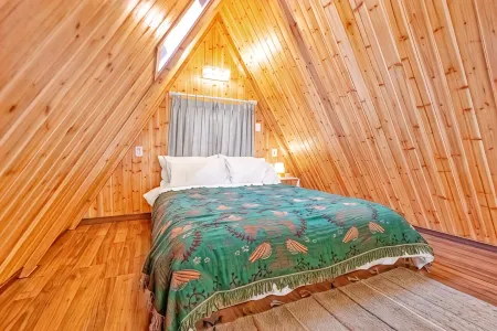 Jeongseon Maehwagol Sanchon Pension