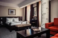 Hotel Cherica Hotels near Casa Damadian