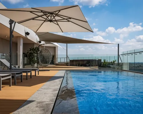 Menlyn Maine Luxury Rentals Hotels near Garsfontein