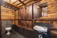 Blue Corner Beach Huts & Restaurant