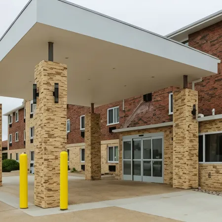 Clarion Pointe Bettendorf - Quad Cities