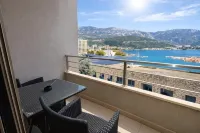 Hotel Butua Residence - Pemandangan Pantai