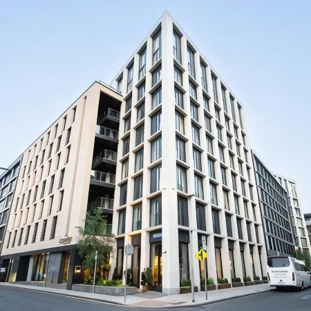 Staycity Aparthotels Dublin City Quay Отели рядом с достопримечательностью «Парнел-сквер»