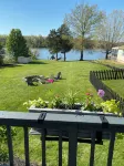 Waterfront Home Newly Renovated Beautiful Lake Views / Deck with 2 kayaks