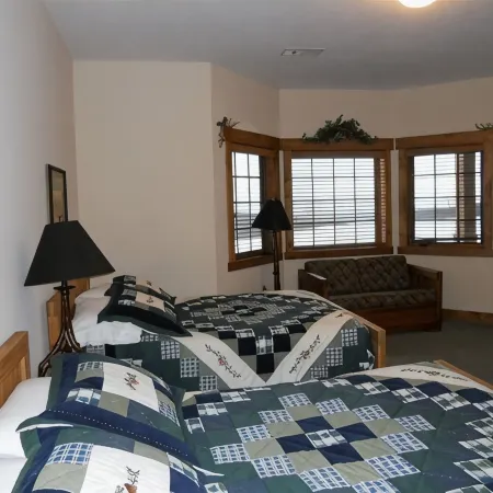 7 Springs - Luxury Southwind Ski-in Ski-Out Mountain Townhouse