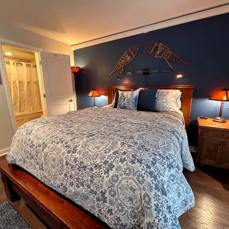 Beautiful Riverfront Townhome w/Fireplace.Steps to Historic Downtown Stowe.