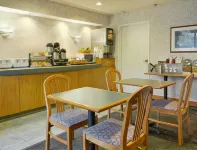 Super 8 by Wyndham Elgin - breakfast