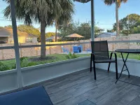 Dogs Welcome-Close to Beach-Fenced Yard - 4-Star