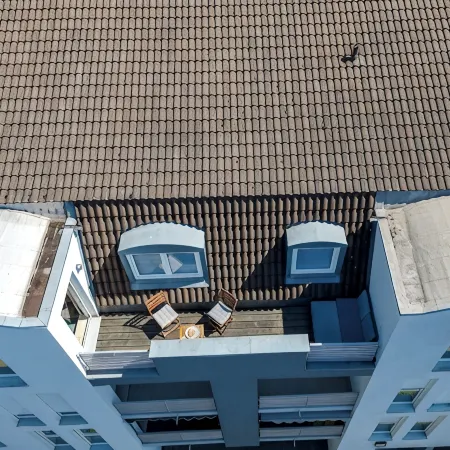 Vacation apartment with sunny balcony & parking space
