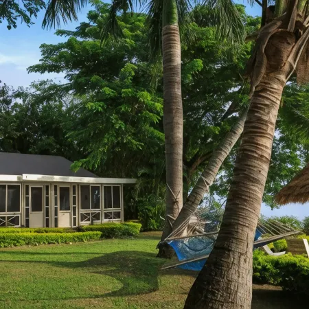 First Landing Beach Resort & Villas Отели в г. Вуда