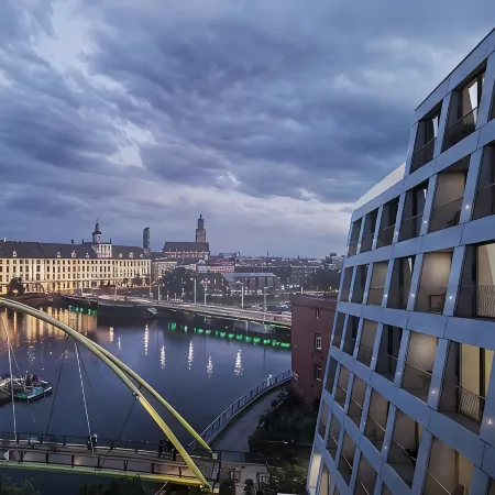 Boulevard Drobnera Residence - Apartments with a view of the Odra River