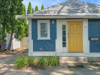 Witchy Hideaway Cottage; Close to Beaches, Salem & Train to Boston Hotels in Beverly