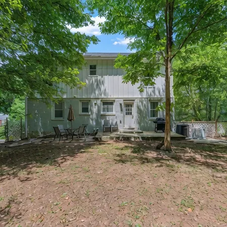 Huge Home , 5 Bedrooms, Sleeps 16