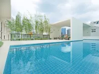 Seda Bonifacio Global City Manila - Pools