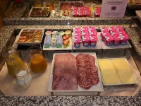 Christophe Colomb - servizio colazione