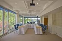 North Point Hotel