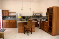 Fully Furnished Luxurious 2-Bedroom suite