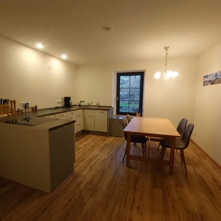 Stella vacation apartment - 10 minutes to the lake or into town