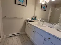 Homey Place in Sechelt , close to town and beaches Hotels in Sechelt