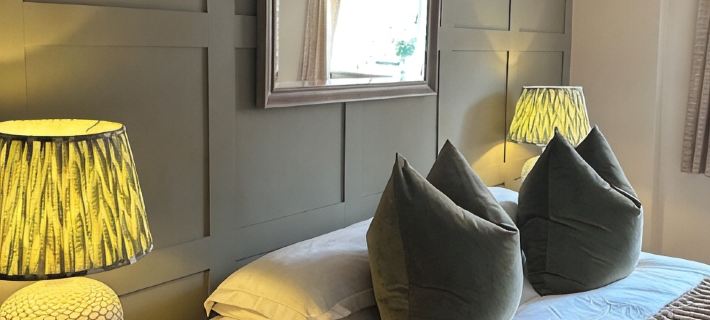 Old Mill Barn (2 Bedrooms) Grade II listed in the Cotswolds Hotels in Chipping Campden
