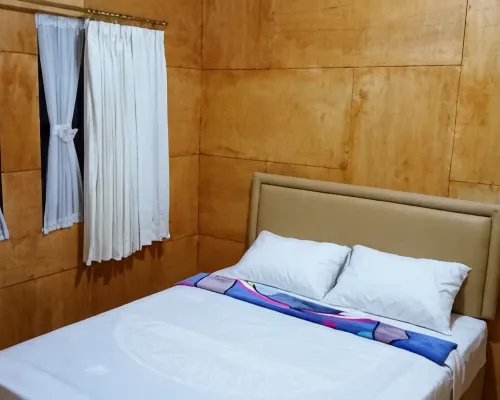 Villa Marindu and Glamping 塞亞特住宿飯店