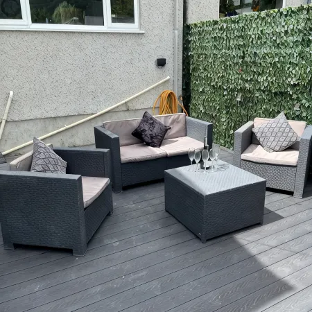 4-6 Guests in centre location with stunning views