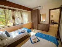 GetawayNpetto - 2 bedrooms (sleeps 4 +2 kids) Fort Chambray Ghajnsielem village Hotels in Ghajnsielem
