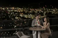 Holiday Inn & Suites SIRACHA LAEMCHABANG by IHG - bar