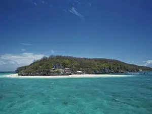บลูวอเทอร์ซูมิลอน ไอแลนด์รีสอร์ท