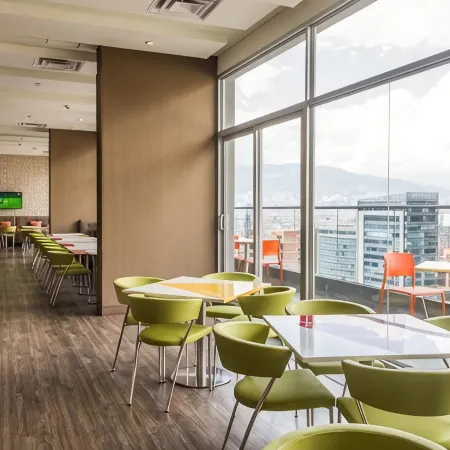 Hampton by Hilton Bogota Airport