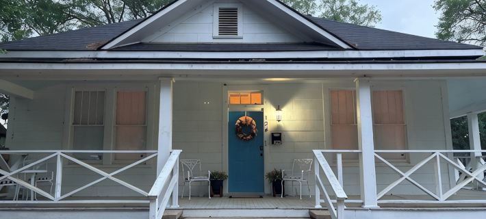 4-bedroom bungalow in amazing Natchitoches with WiFi, AC near Northwestern Univ. Hotels in Natchitoches