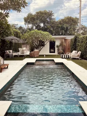 Charming Olde Naples Bungalow - สระว่ายน้ำส่วนตัว
