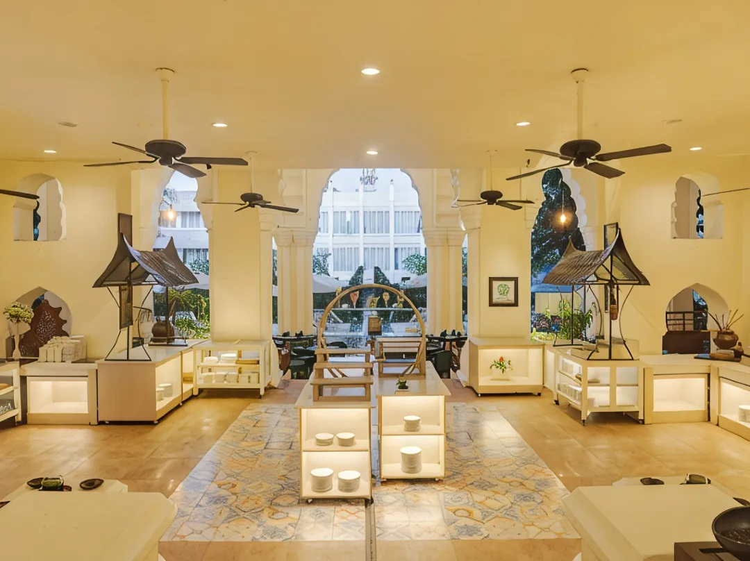 Monopoli Inn - Bukittinggi