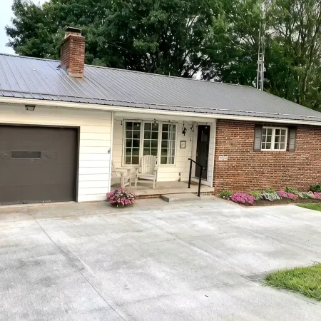 Charming & quiet 2-bedroom house in Walnut Creek