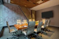 โรงแรม ฮอลิเดย์ อินน์ ลิมา มิราฟลอเรส บาย IHG - ห้องครัว
