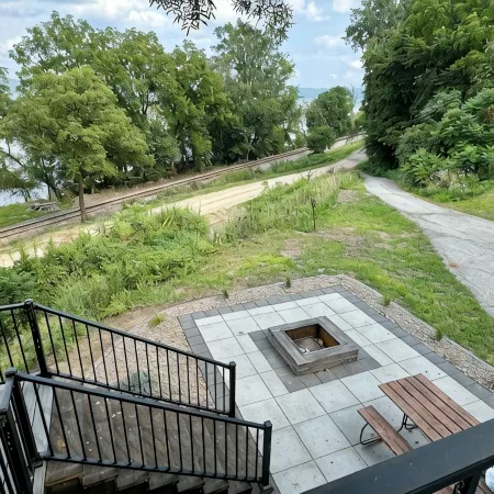 Beautiful, newly renovated 3 bedroom home on the Mississippi River.