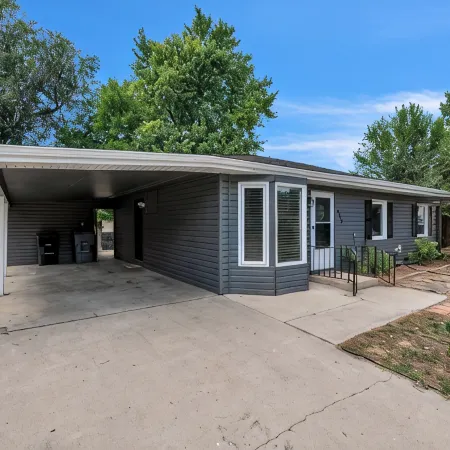 Peaceful Retreat with Hot Tub Kid and Dog Friendly