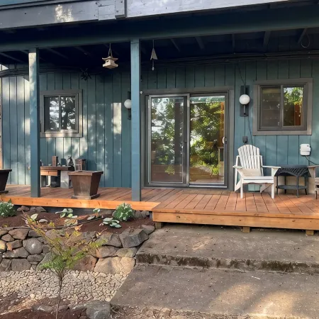 Private Apartment with Spa Bathroom - heated floors, jetted tub, wifi, kitchen